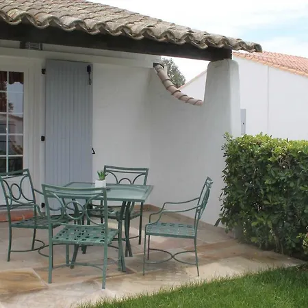 Mas Du Tadorne Villa *